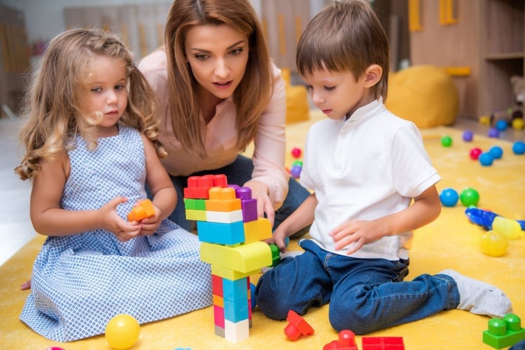 Quick, safe, and reliable emergency babysitting service in Dubai for parents needing last-minute childcare.